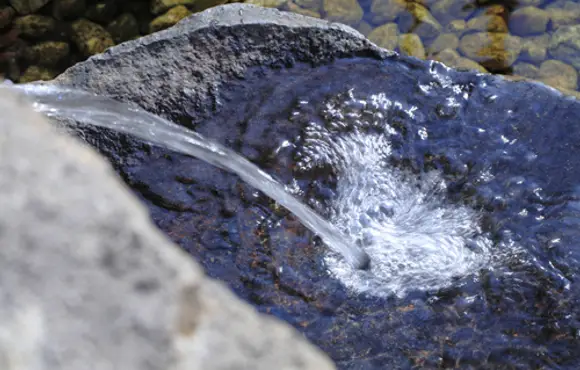 Uso de água mineral retirada do subsolo para processos industriais depende de autorização federal